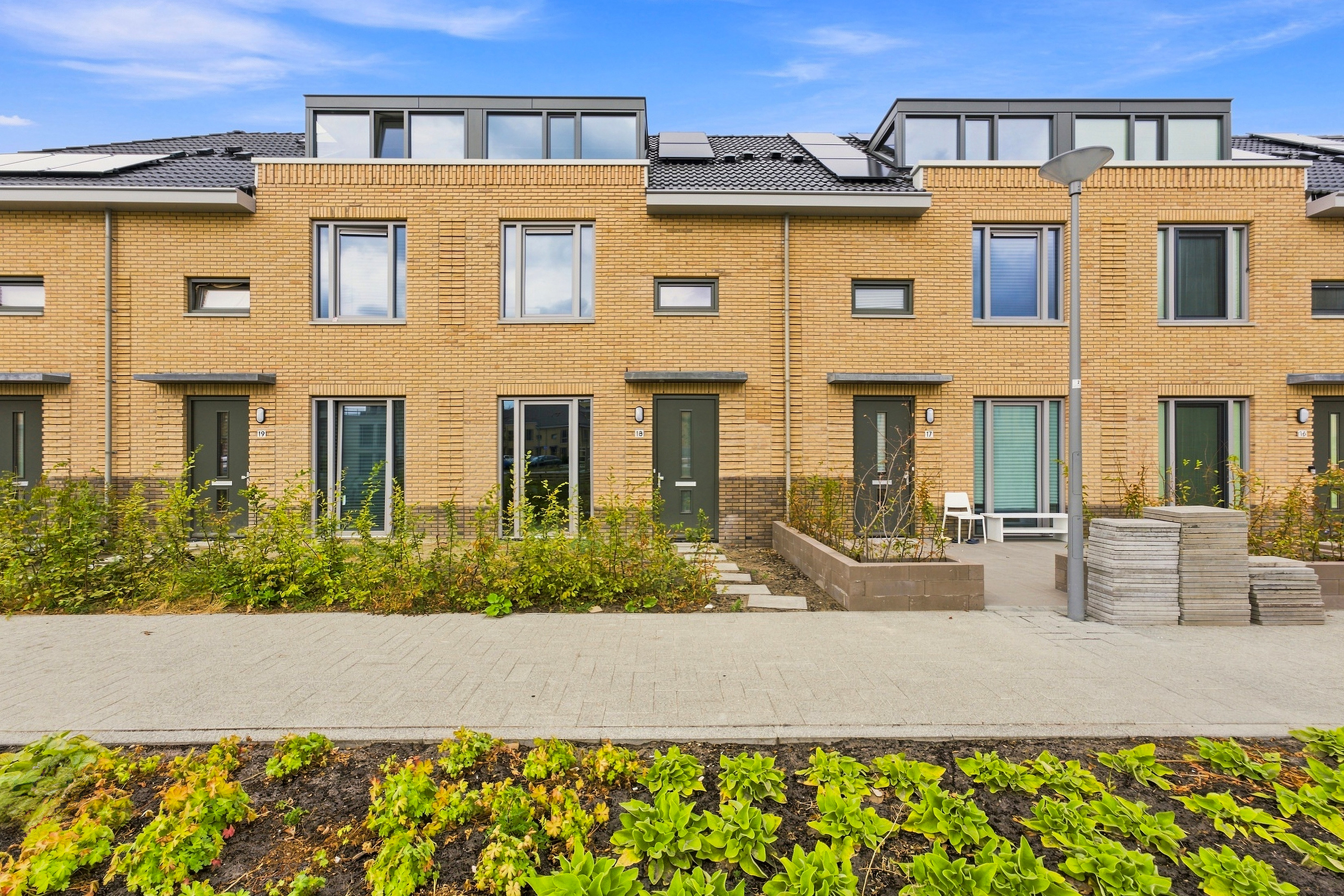 Een foto van Familie De Marsplein 18, Rotterdam