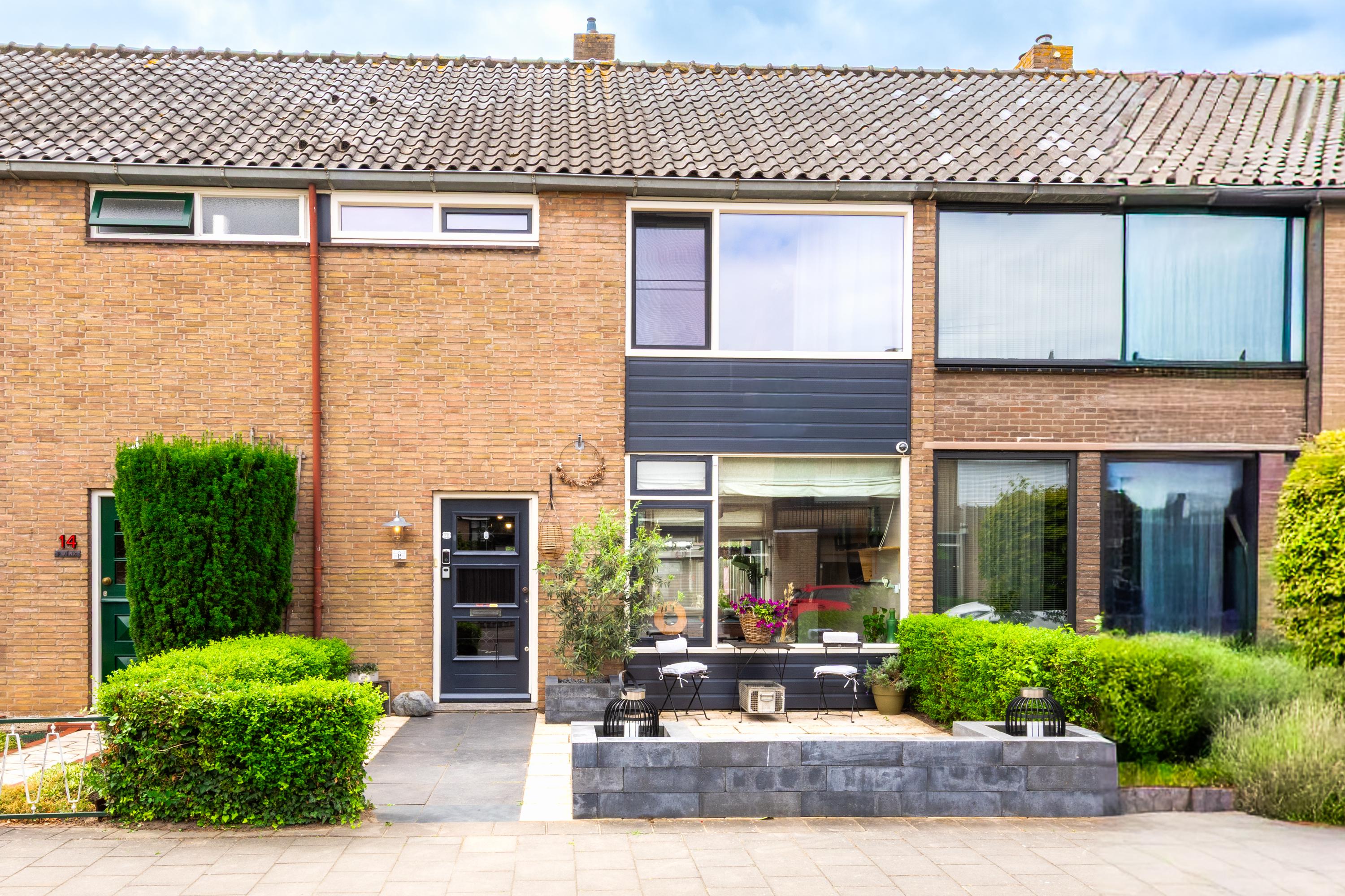 Een foto van Seringenstraat 12, Oud-Beijerland
